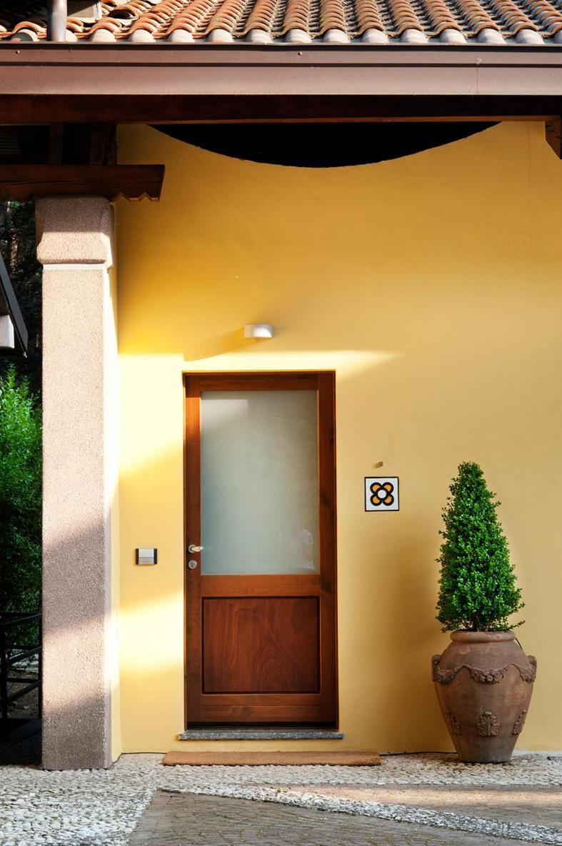 Bed&Garden Bed & Breakfast Cesate ภายนอก รูปภาพ