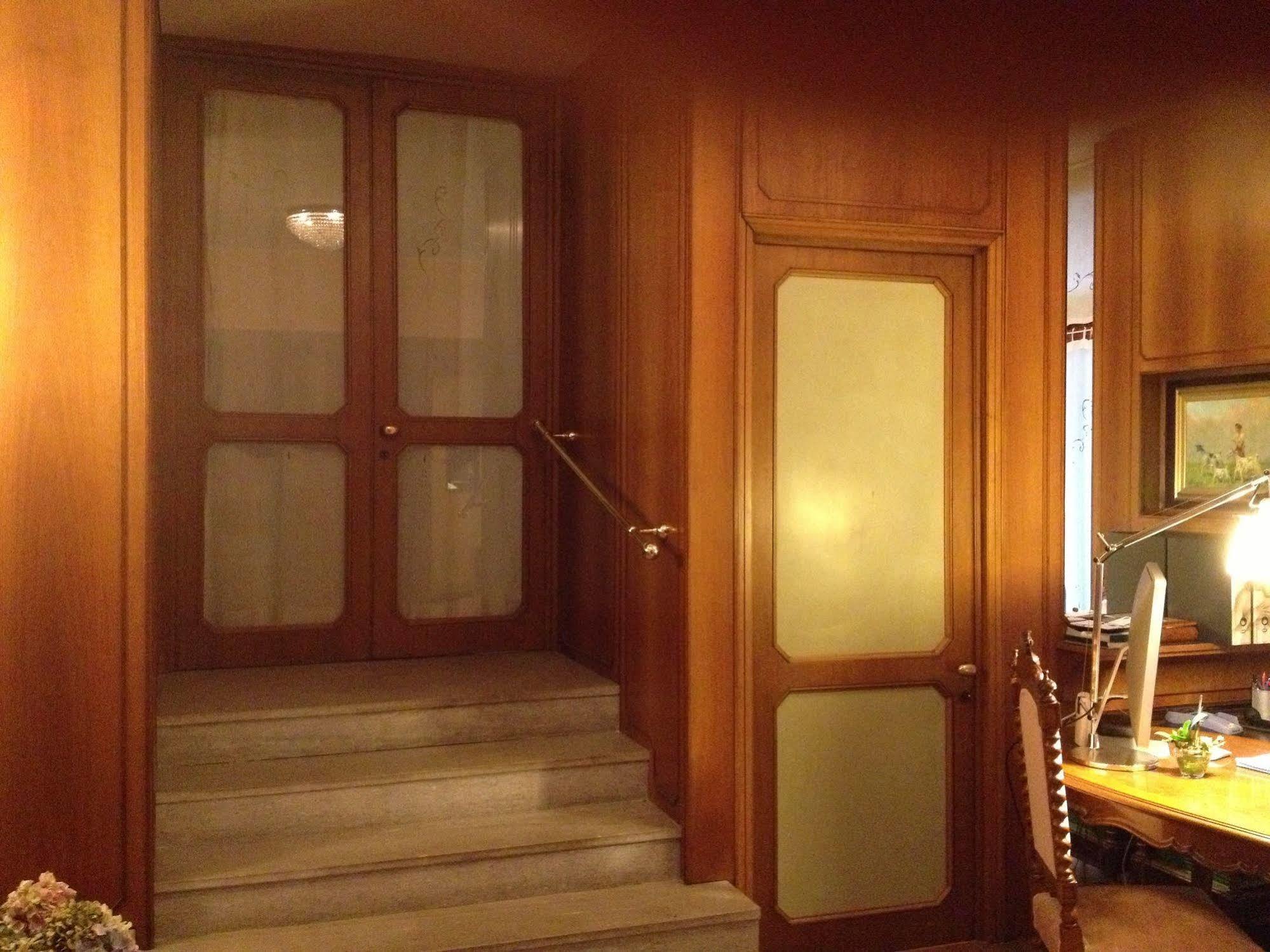 Bed&Garden Bed & Breakfast Cesate ภายนอก รูปภาพ